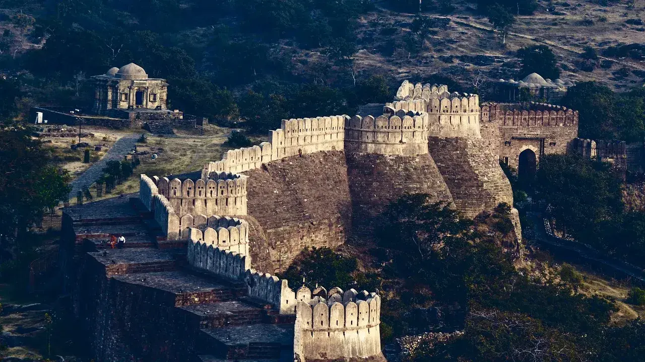 Kumbhalgarh Fort in Rajasthan marking arrival on the Udaipur to Kumbhalgarh road trip.